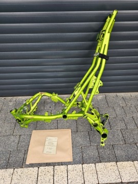 Kawasaki Z 900 Рама повреждена документы Швейцария