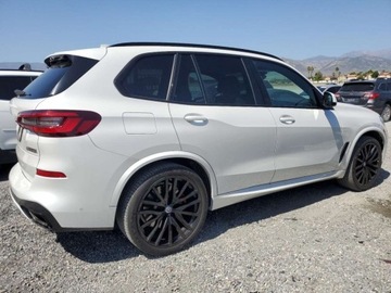 BMW X5 G05 2023 BMW X5 M50I 2023 4.4l 4.4 Benzyna 523KM, zdjęcie 3