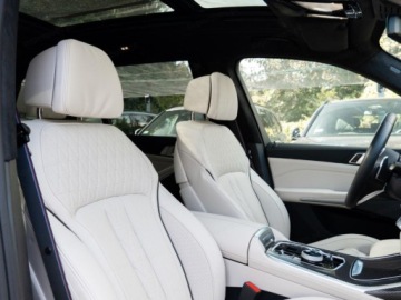 BMW X7 SUV Facelifting 3.0 40d 352KM 2025 BMW X7 xDrive40d Sport Suv 3.0 (352KM) 2025, zdjęcie 14