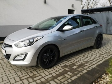 Hyundai i30 II Hatchback 5d 1.6 CRDi 110KM 2015 Hyundai i30 1.6CRDI 110KM Klima ALU Isofix, zdjęcie 9