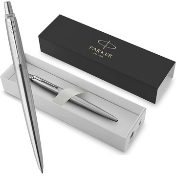 Автоматическая шариковая ручка Parker синего цвета.