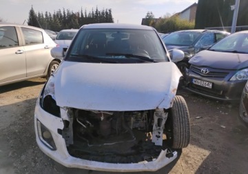 Suzuki Swift V Hatchback 3d Facelifting 1.2 VVT 94KM 2015 Suzuki Swift I rej 2016r, 1.3 Benzyna. Uszkodzony lewy przod i prawy tyl., zdjęcie 15