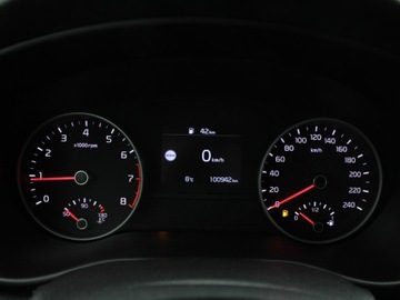 Kia Sportage IV SUV Facelifting 1.6 T-GDI 177KM 2019 Kia Sportage Kamera Nawigacja Fotele elektrycznie, zdjęcie 15