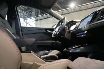 Audi Q4 e-tron 45 286KM 2024 Audi Q4 e-tron Bezwyp Krajowy ASO Iwl S-Line 282KM HeadUp Alcantara Navi R, zdjęcie 30