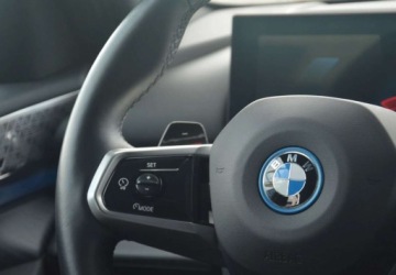 BMW Seria 5 G90-91 Sedan Plug-In 3.0 50e 489KM 2024 BMW Seria 5 BMW 550e xDrive Dealer BMW Bonkowscy 3.0 Hybryda Plug-in 489KM, zdjęcie 19