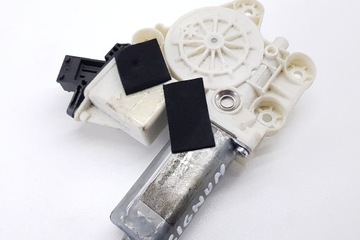 MOTOREK OKNO PŘEDNÍCH LEVÝCH DVEŘE OPEL SIGNUM 106155102 1.9L DIESEL