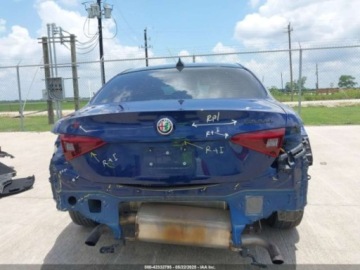 Alfa Romeo Giulia II Sedan Facelifting 2.0 Turbo 280KM 2021 Alfa Romeo Giulia Ti Sport 2021 2.0l 2.0 Benzyna 280KM, zdjęcie 4