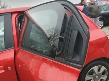 Шторы посвященные Renault Twingo 3 III 2014 г.в.