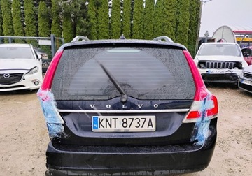 Volvo V70 III Kombi Facelifting 2.0 D3 DRIVE-E 150KM 2015 Volvo V70 2015r 2.0 Diesel. Uszkodzony lewy tyl. Jezdzi. 2.0 Diesel 150KM, zdjęcie 17