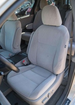 Toyota Sienna III 3.5 V6 266KM 2017 Toyota Sienna Toyota Sienna III 3.5 AUTOMAT 3.5 Benzyna 265KM, zdjęcie 14