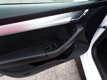 Skoda Octavia III Liftback Facelifting 1.6 TDI 115KM 2019 SKODA OCTAWIA 1.6 TDI 115 KM ZAREJESTROWANA, zdjęcie 15