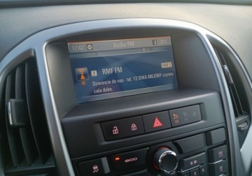 Opel Astra J Sports Tourer Facelifting 1.7 CDTI ECOTEC 130KM 2013 Opel Astra Zarejestrowany - ubezpieczony - 1,7 - 130 KM 1.7 Diesel 130KM, zdjęcie 24