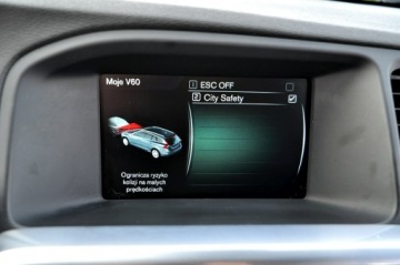 Volvo V60 I Kombi Facelifting 2.0 D3 DRIVE-E 150KM 2016 Volvo V60 Black Edition LiFt 2,0 D3 150Km Ledy, zdjęcie 34