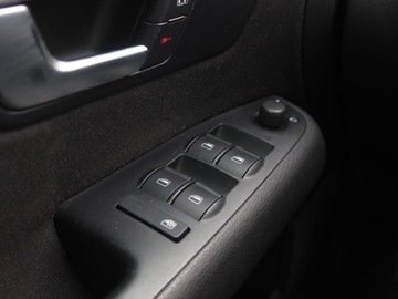 Audi A4 B7 Avant 2.0 20V 131KM 2006 Audi A4 2.0, Klima, Klimatronic, Tempomat, zdjęcie 14