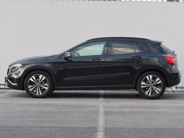 Mercedes GLA I Off-roader 2.1 220 CDI 170KM 2014 Mercedes GLA GLA 220 CDI 4MATIC, 167 KM, 4X4, zdjęcie 2