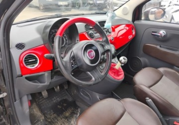 Fiat 500 II Hatchback 3d 1.3 TD 75KM 2007 Fiat 500 2007r, 1.2 Diesel. Uszkodzony prawy przod i tyl. Jezdzi. 1.2, zdjęcie 5