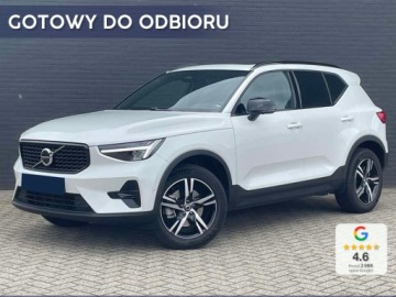 Volvo XC40 Crossover Facelifting 2.0 B3 163KM 2025 VOLVO XC40 B3 Plus Dark Suv 2.0 163KM 2025