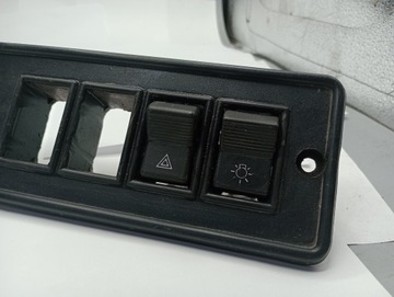 Панель приборов и консоль Fiat 126p Maluch