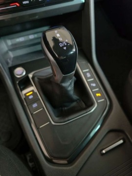 Volkswagen Tiguan II SUV Facelifting 2.0 TDI 150KM 2022 Volkswagen Tiguan Elegance 2.0 TDI 150KM DSG Salon PL Matrix Pakiet ser, zdjęcie 14