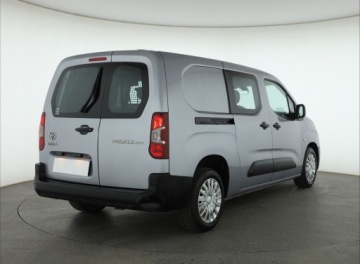 Toyota Proace City Furgon Standard 1.5 D-4D 102KM 2021 Toyota ProAce City 1.5 D4-D L2, CrewCab, 5 miejsc, zdjęcie 4