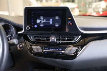 Toyota C-HR I Crossover Facelifting 1.8 Hybrid 122KM 2023 Toyota C-HR 1.8 Hybrid GPF GR Sport 1.8 Hybryda 122KM, zdjęcie 14