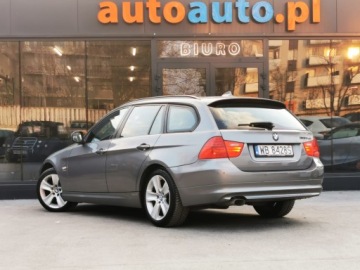 BMW Seria 3 E90-91-92-93 Touring E91 2.0 320d 177KM 2009 BMW 3 (E91) 320d xDrive 177 KM Bezwypadkowy, Automat, Nawigacja M-Pakiet, zdjęcie 27