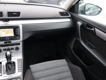 Volkswagen Passat B7 Variant 2.0 TDI CR DPF BlueMotion 170KM 2012 VW Passat 2.0 TDI, Salon Polska, 167 KM, 4X4, zdjęcie 7