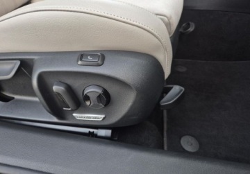 Volkswagen Passat B8 Variant Facelifting 2.0 TDI SCR 150KM 2024 Volkswagen Passat Variant SalonPL Elegance 2.0TDI 150KM DSG Masaz WEBASTO, zdjęcie 13