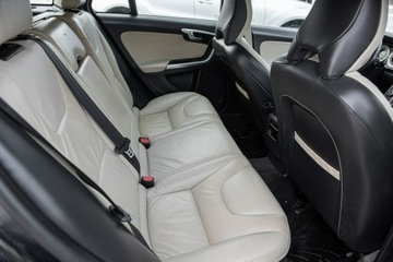 Volvo V60 I Kombi 1.6 T4 180KM 2012 Volvo V60 1.6T 180KM Summum ! Full Opcja Super !, zdjęcie 8
