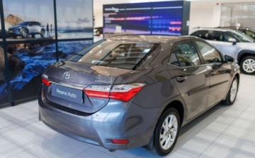 Toyota Corolla XI Sedan Facelifting 1,6 Valvematic 132KM 2017 Toyota Corolla 1.6 Premium EU6 1.6 Benzyna 132KM, zdjęcie 3
