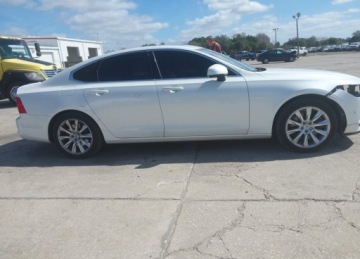 Volvo S90 II Sedan 2.0 T6 320KM 2017 Volvo S90 2017r., T6 Momentum, 2L, od ubezpieczalni 2.0 Benzyna 320KM, zdjęcie 6