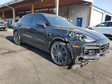 Porsche Cayenne III 2023 Porsche Cayenne Turbo S E Hybrid Coupe 2023 4.0l 4.0 Hybryda 670KM, zdjęcie 4