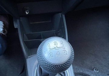 Honda Jazz III 1.2 i-VTEC 90KM 2011 Honda Jazz 1.2Benz.90KM Klima AluNowe Opony Kurtyny ESP Faktura Gwarancja, zdjęcie 18