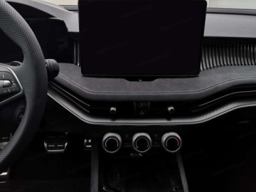 Skoda Superb IV Kombi Plug-in 1.5 TSI iV Plug-In 204KM 2026 SKODA Superb Sportline 1.5 TSI Plug-in Hybrid DSG 204KM 2026, zdjęcie 9