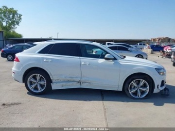 Audi Q8 2023 Audi Q8 Premium 55, 2023r., 4x4, 3.0L 3.0 Benzyna 335KM, zdjęcie 4