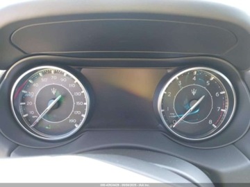 Maserati Levante 2022 Maserati Levante Tributo 2022 3.0 Benzyna 424KM, zdjęcie 11