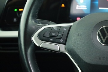 Volkswagen Golf VIII Hatchback 1.0 TSI 110KM 2020 VW Golf 1.0 TSI, Salon Polska, Serwis ASO, zdjęcie 13
