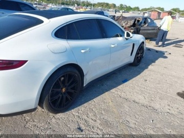 Porsche Panamera II Sport Turismo 2.9 V6 440KM 2018 Porsche Panamera Porsche Panamera 4S, od ubezpieczalni 2.9 Benzyna 440KM, zdjęcie 5