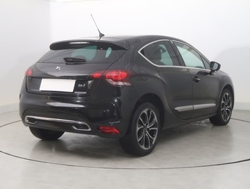 DS 4 I Hatchback Facelifting 2015 1.2 PureTech 131KM 2017 DS 4 1.2 PureTech, Skóra, Navi, Klima, zdjęcie 4