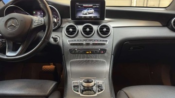 Mercedes GLC C253 2019 Mercedes-Benz GLC spelnij swoje marzenia o posiadaniu pieknego bialego SUV, zdjęcie 27