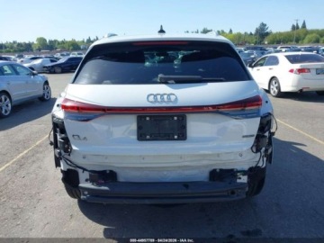 Audi Q4 2022 Audi Q4 e-tron Premium Plus 50 Quattro 2022 Elektryczny 295KM, zdjęcie 3