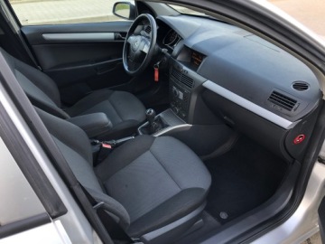 Opel Astra G Hatchback 1.8 16V 125KM 2004 OPEL ASTRA 1.8 BENZYNA KLIMA ALU NOWY ROZRZAD Z NIEMIEC, zdjęcie 10