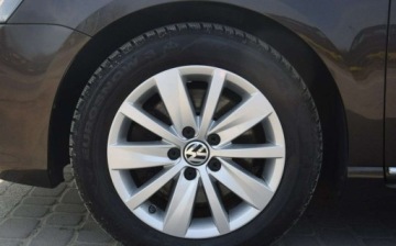 Volkswagen Passat B7 Variant 2.0 TDI CR DPF BlueMotion 140KM 2014 Volkswagen Passat 2.0D 2014r Navi Panorama Skora 2 KPL Opon Sprowadzony, zdjęcie 27