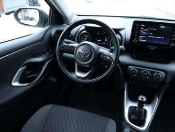 Toyota Yaris IV Hatchback 1.5 Dynamic Force 125KM 2023 Toyota Yaris 1.5 VVT-i, Salon Polska, zdjęcie 6