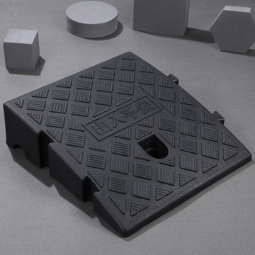 ПАРУНД ПОД ПОДЪЕЗД МАШИН ИНВАЛИДОВ