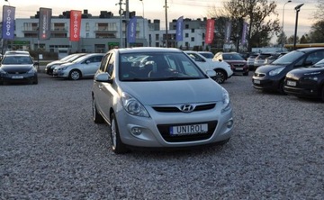 Hyundai i20 I Hatchback 5d 1.2 DOHC 78KM 2012 Hyundai i20 Benzyna 1.2 Klimatyzacja 1.2 Benzyna 78KM, zdjęcie 2