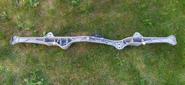DRŽÁK NOSNÍK PŘEVODOVKY ŘAZENÍ NISSAN GTR R35