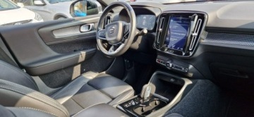 Volvo XC40 Crossover 2.0 D4 190KM 2020 Volvo XC 40 Bezwypadkowy 2.0 Geartronic R-Design, zdjęcie 34
