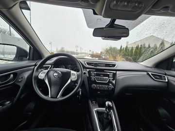 Nissan Qashqai II Crossover 1.6 DIG-T 163KM 2015 Nissan Qashqai 1.6DiG-T 163KM ZadbanySerwisRata800, zdjęcie 9