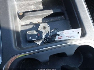 Chevrolet Silverado II 2021 Chevrolet Silverado 2021 Chevrolet Silverado 1500 4WD Crew Cab 147 RST 5.3, zdjęcie 13